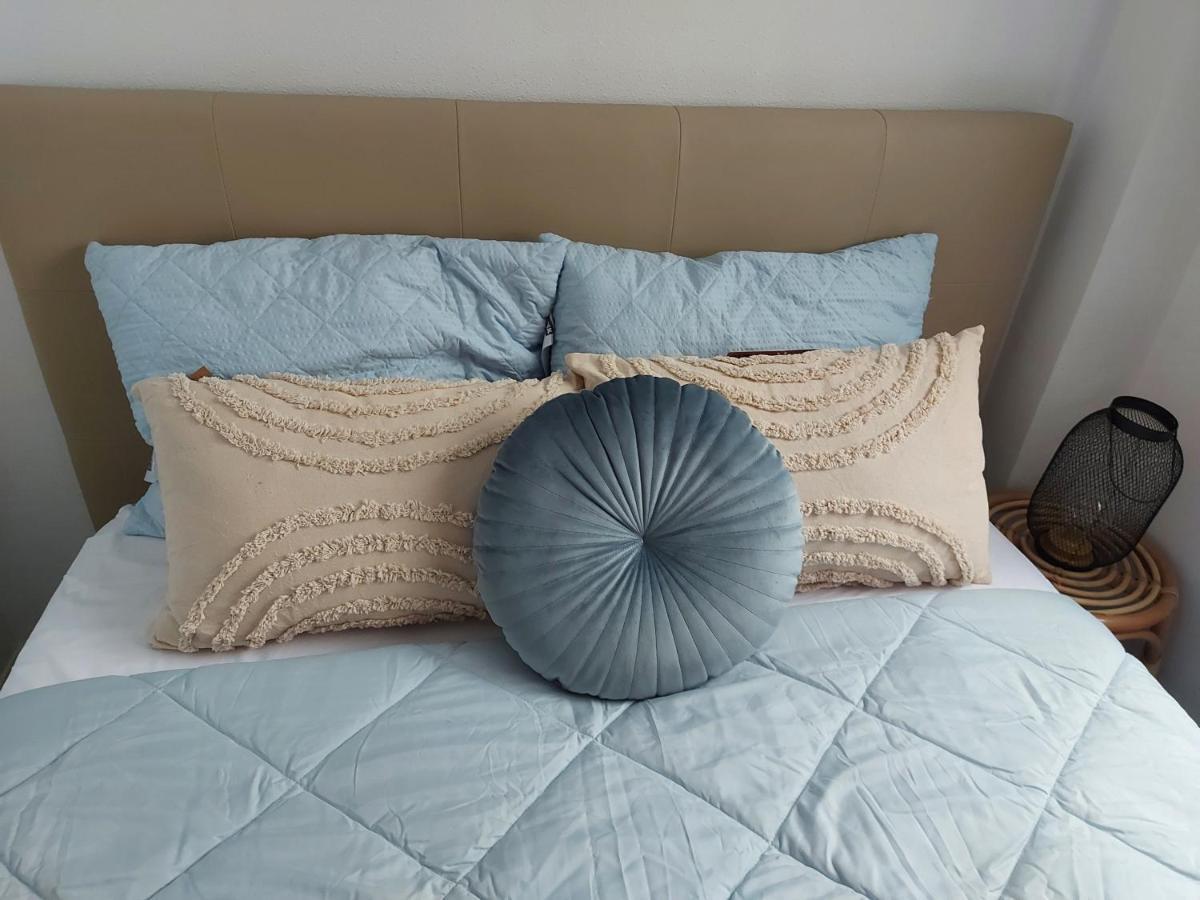 Apartamento En Residencial Con Piscina 엘 캄펠로 외부 사진