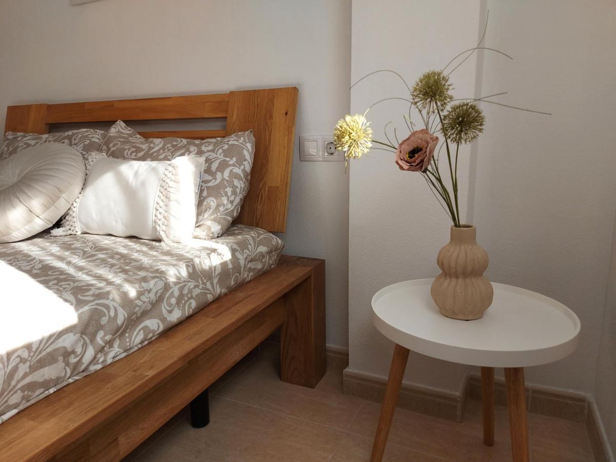 Apartamento En Residencial Con Piscina 엘 캄펠로 외부 사진